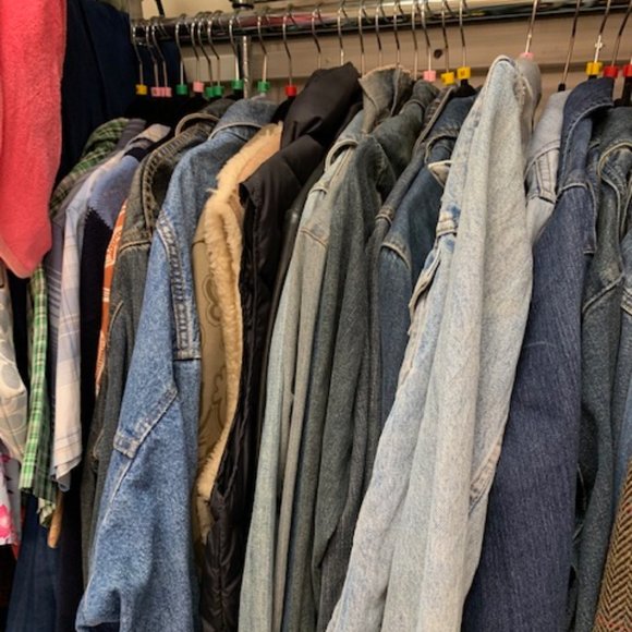 Meet your Posher, Lei - Picture 3 of 15